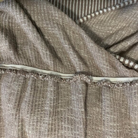 Caution To The Wind Wrap Midi Dress Cap Sleeve Ribbed Size Medium - Picture 12 of 16